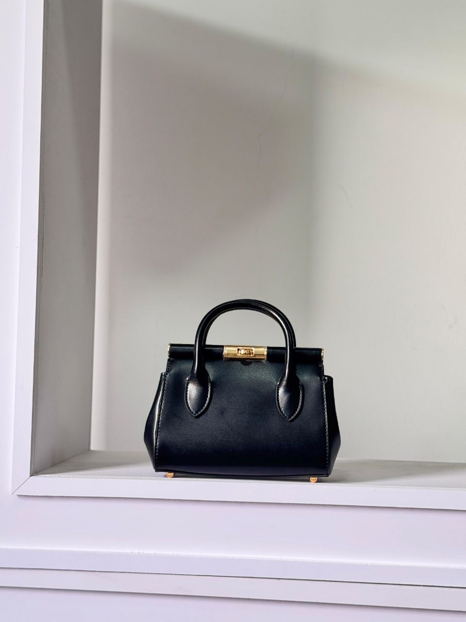 Dolce & Gabbana Mini Top Handle Bag – Full Collection