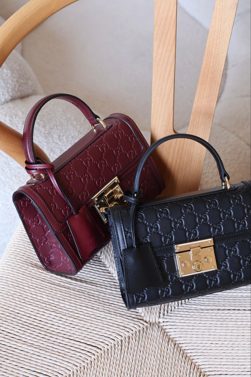 Gucci Padlock Small Top Handle Bag – Black And Maroon GG Leather