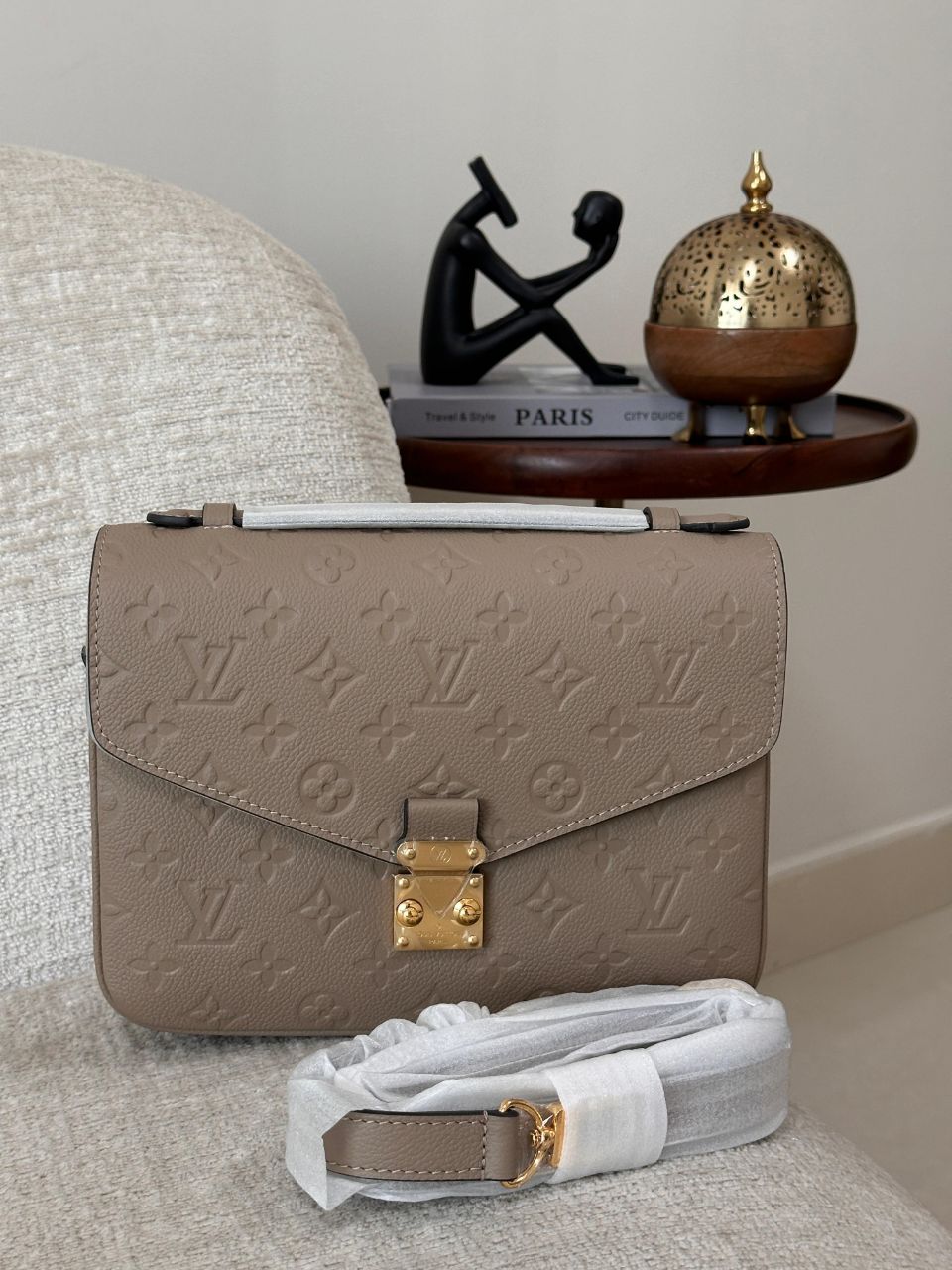 Louis Vuitton Pochette Métis Monogram Leather Bag