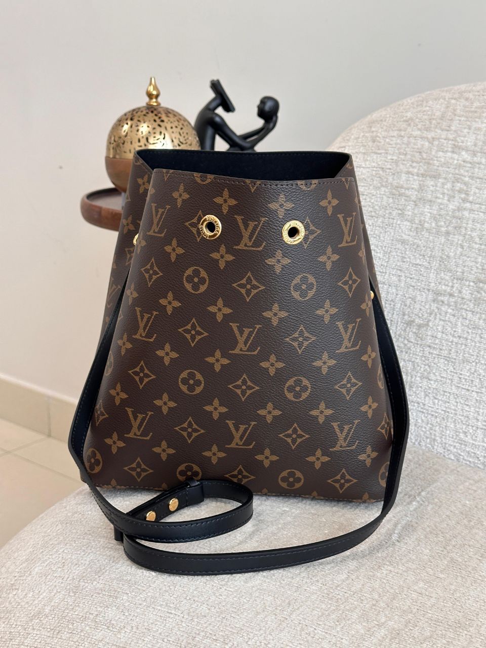 Louis Vuitton Néonoé BB Monogram Bucket Bag