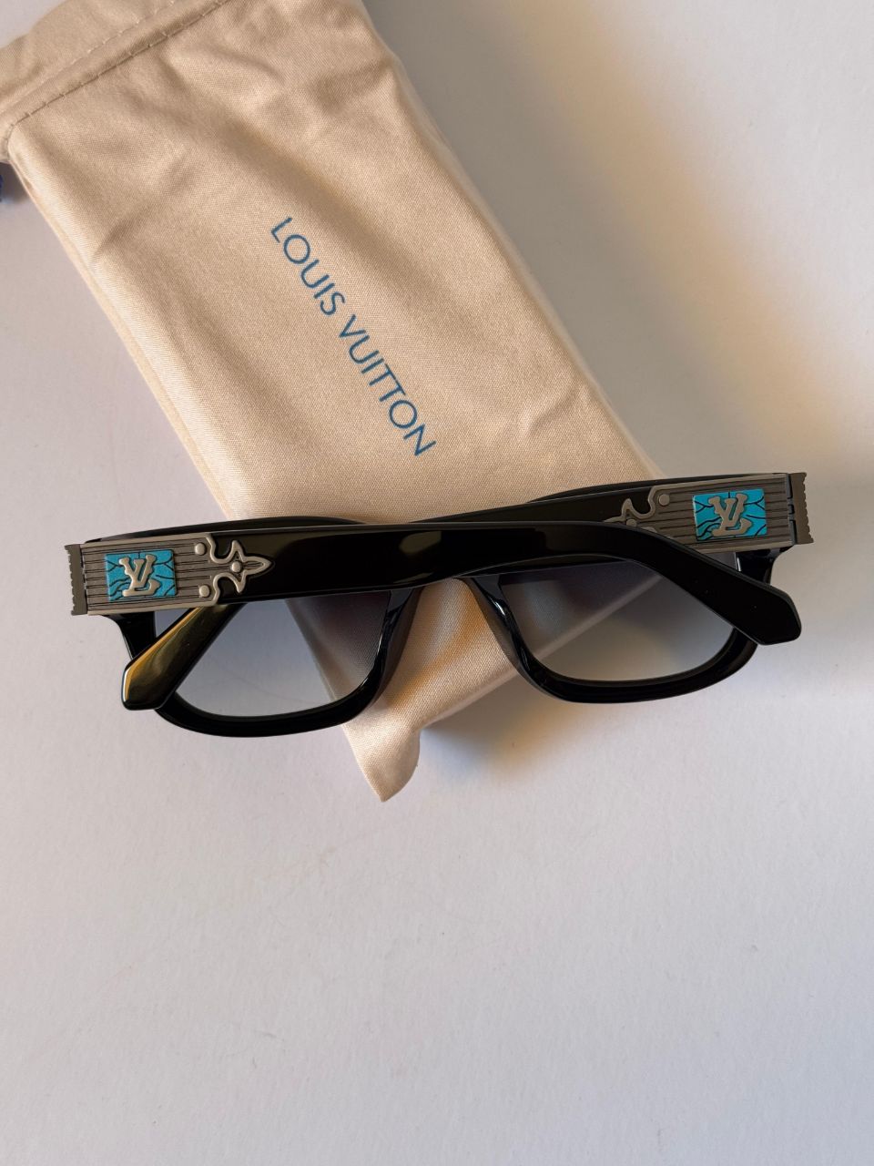 Louis Vuitton LV Arabesque 1.1 Sunglasses