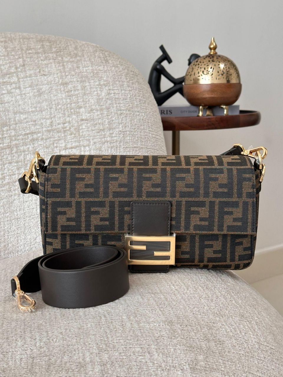 Fendi Baguette FF Pattern Shoulder Bag – Brown & Multicolor Edition