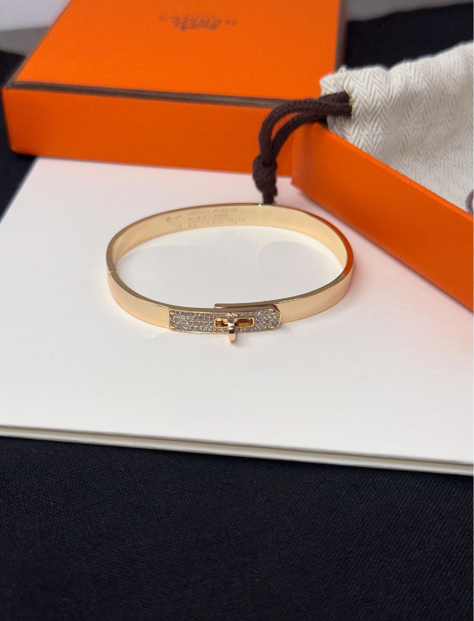 Hermès Kelly Bracelet Model with Diamonds