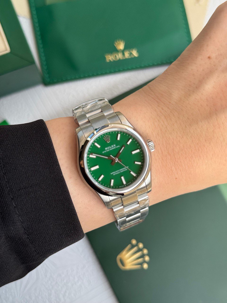 Rolex Oyster Perpetual Stainless Steel Watch – Smooth Dial Collection