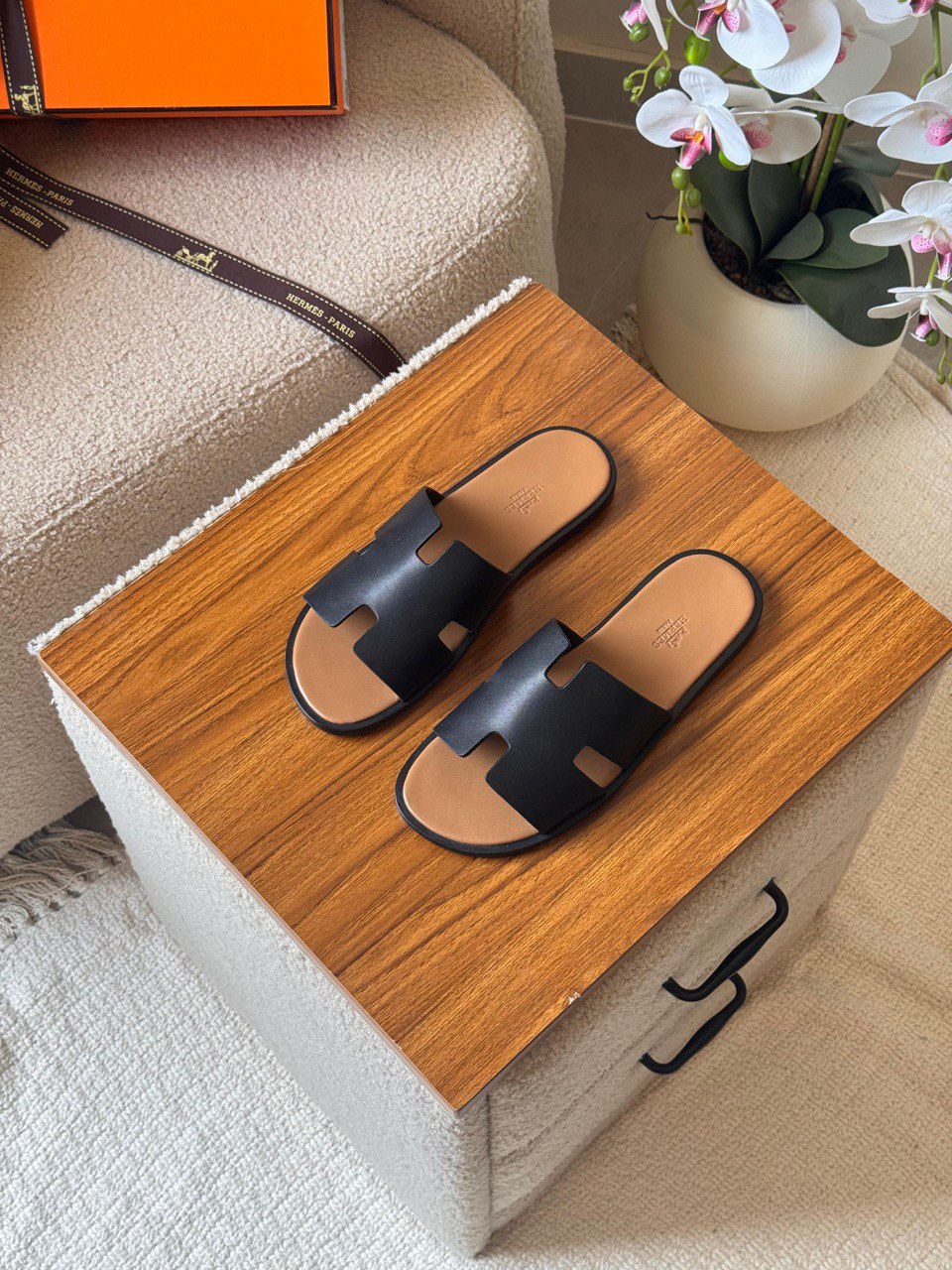 Hermès Izmir Sandal Full Color Collection – Iconic H Cut Leather Slides