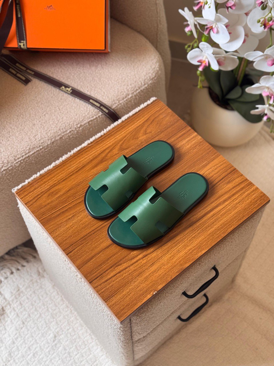 Hermès Izmir Sandal Full Color Collection – Iconic H Cut Leather Slides