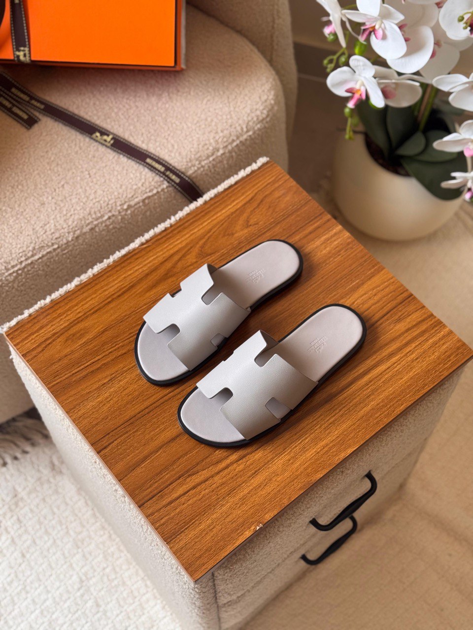 Hermès Izmir Sandal Full Color Collection – Iconic H Cut Leather Slides