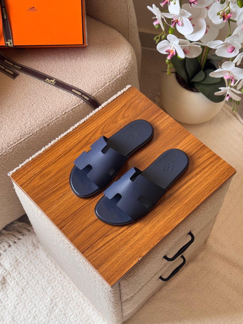 Hermès Izmir Sandal Full Color Collection – Iconic H Cut Leather Slides