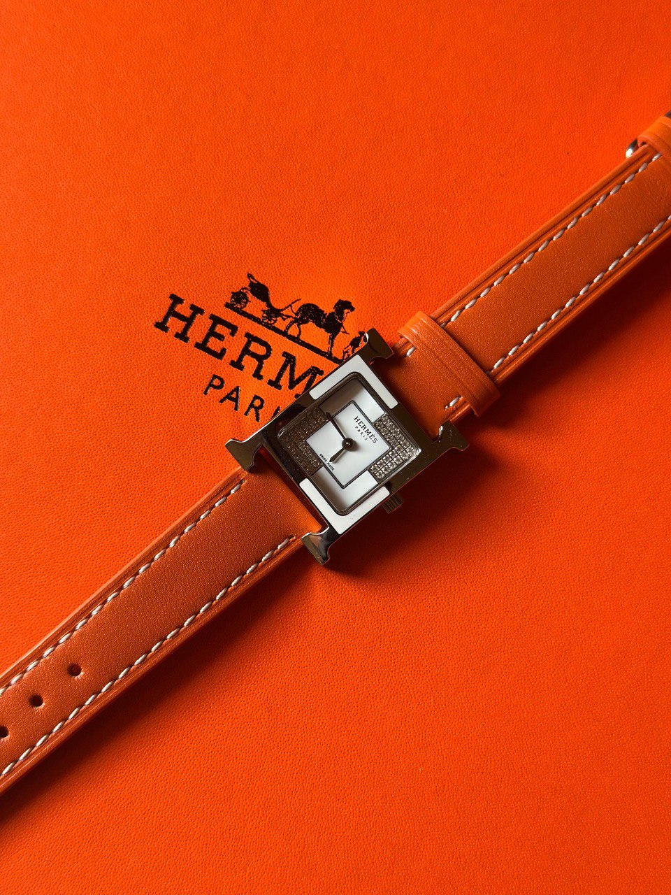 Hermès Heure H Mini Diamond White Dial Leather Strap Watch