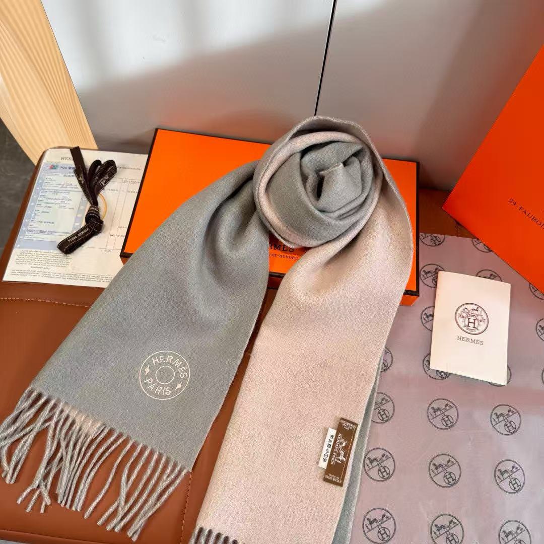 Hermès Double Face Cashmere Scarf – Reversible Signature H Logo