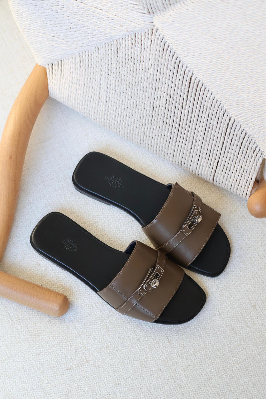 Hermès Giulia Sandal