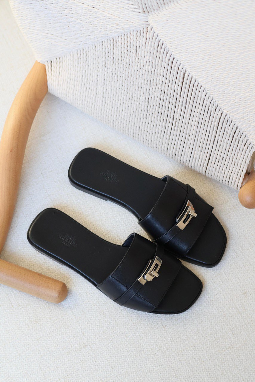 Hermès Giulia Sandal