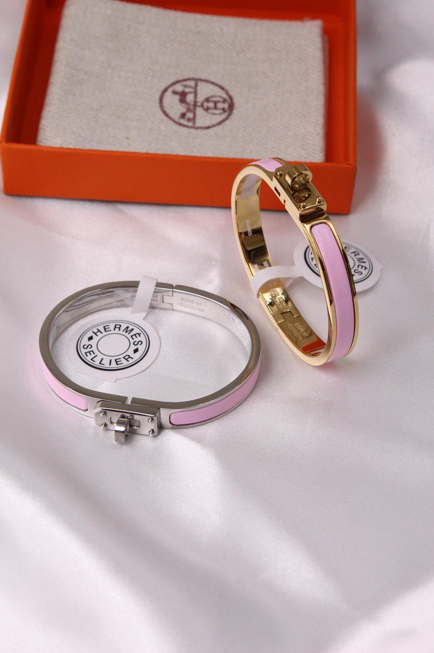 Hermès Clic Kelly Enamel Bracelet in Gold & Palladium Hardware