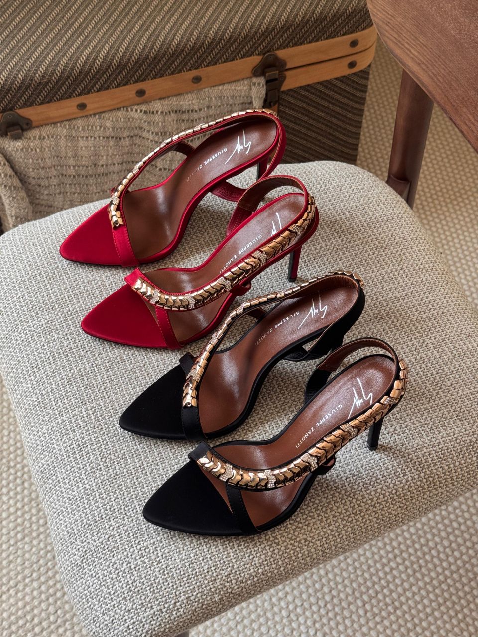 Giuseppe Zanotti Gz Dafne 105 Crystal Sandals