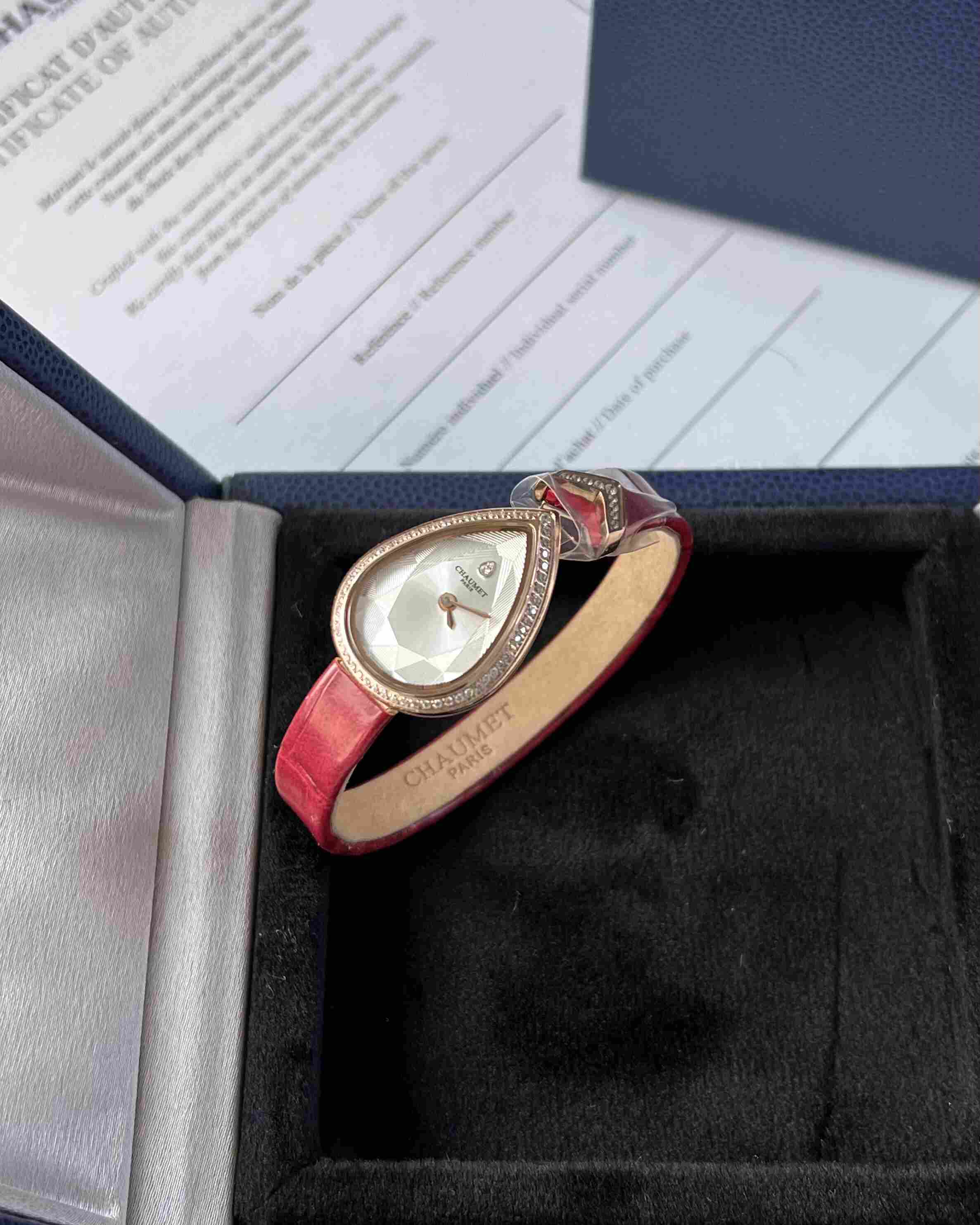 Chaumet Joséphine Aigrette Red Leather Watch – Diamond Bezel Elegance