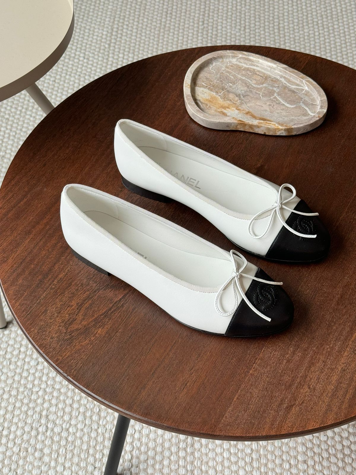 Chanel Ballerina Flats Cap Toe – White & Black Timeless Elegance